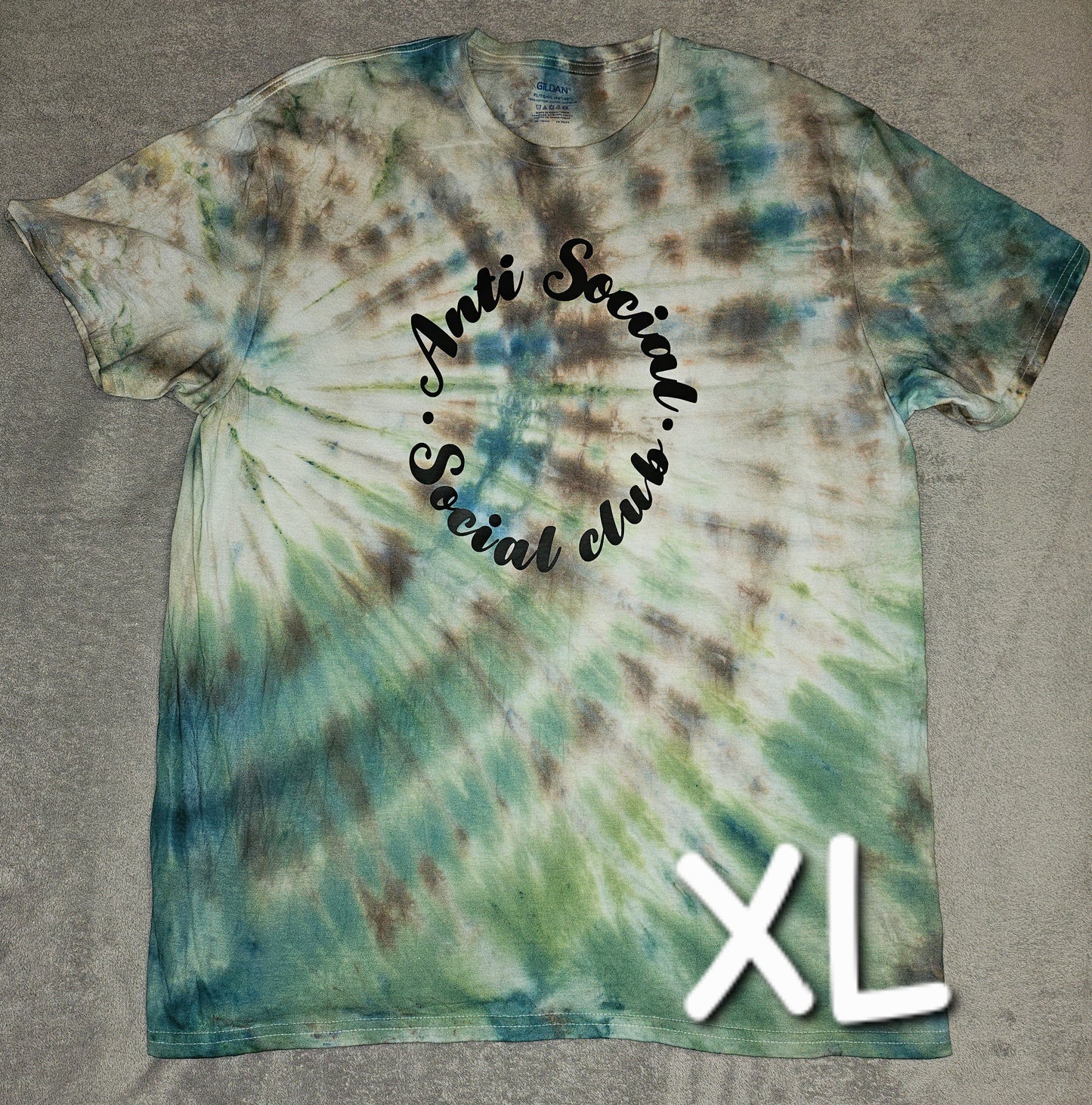 XL tie dye shirts with vinyl