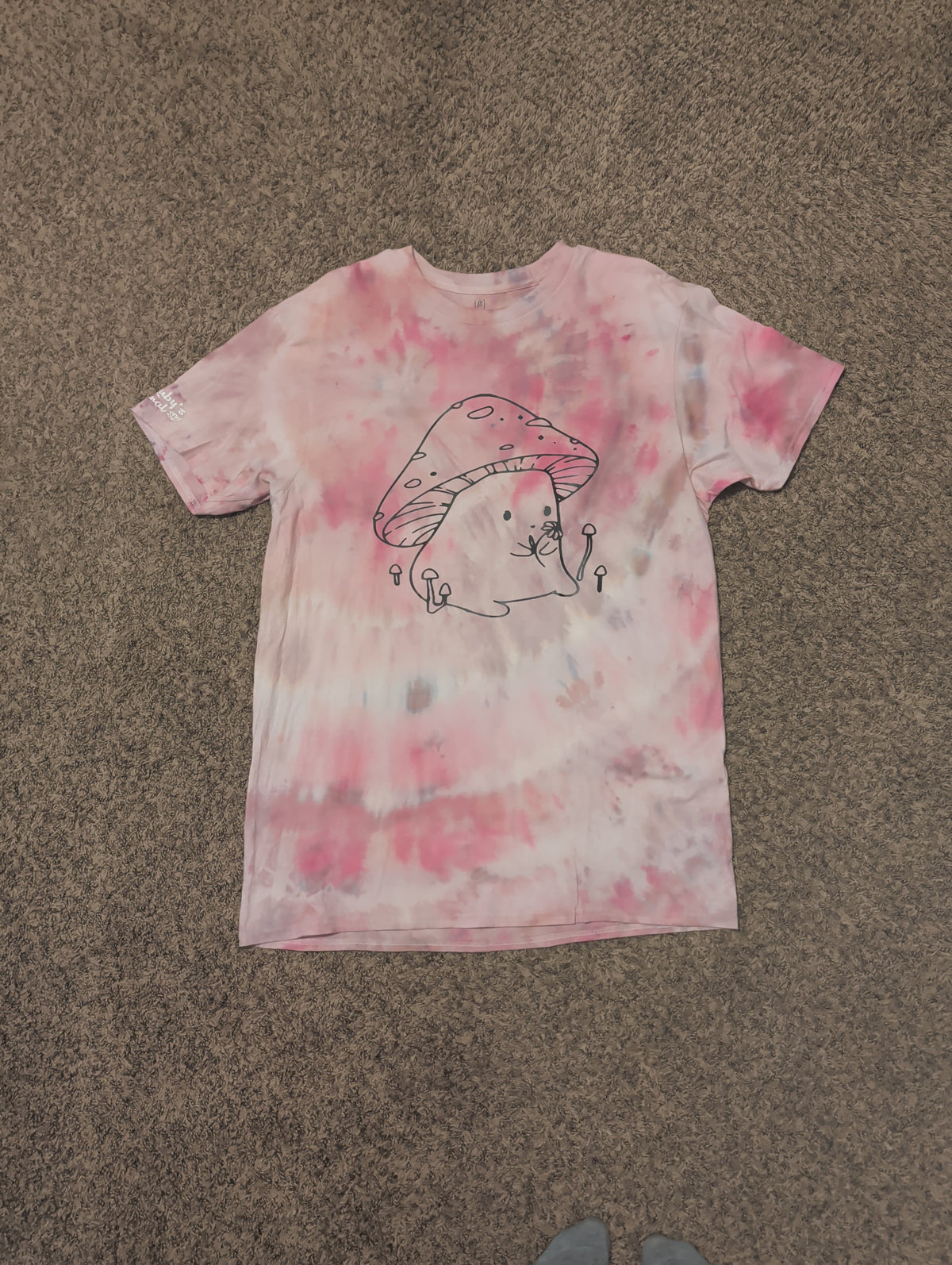 XL tie dye shirts with vinyl