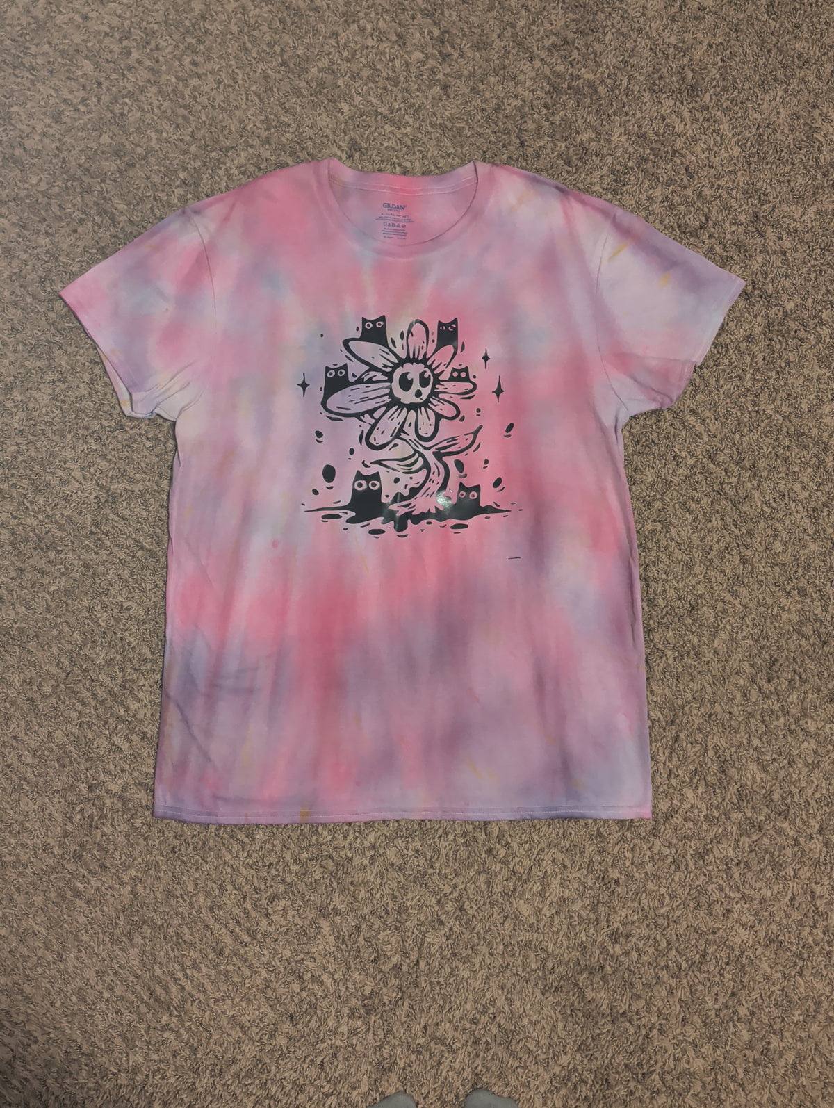 XL tie dye shirts with vinyl